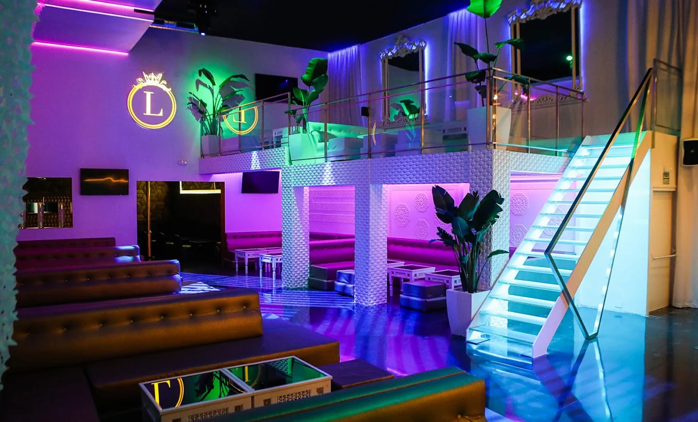 Luxor Club premium lounge night Barcelona