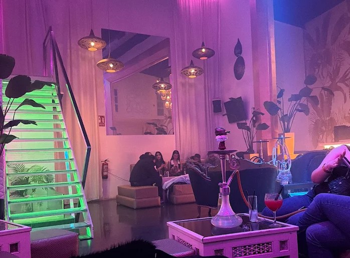 Luxury hookah session Luxor Sants